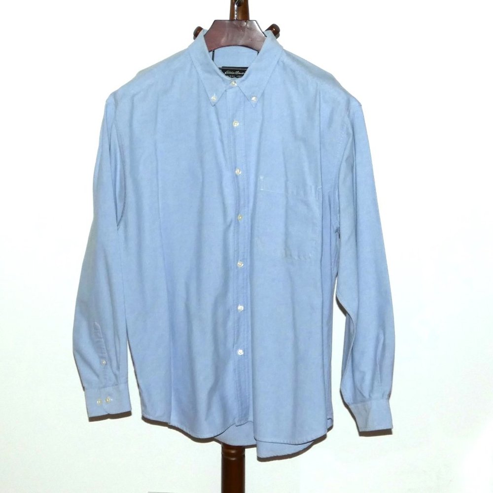 Eddie Bauer blue button front shirt